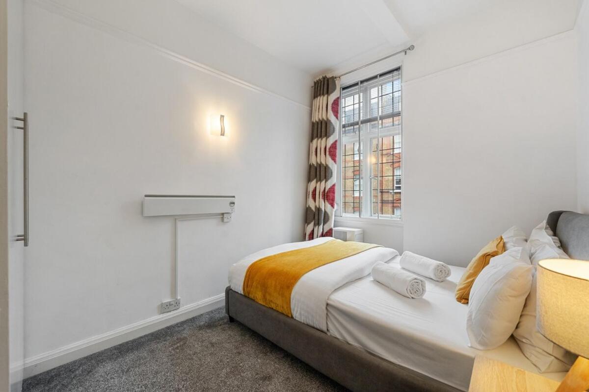 Stylish 2 Bedroom On Marylebone High St Londra